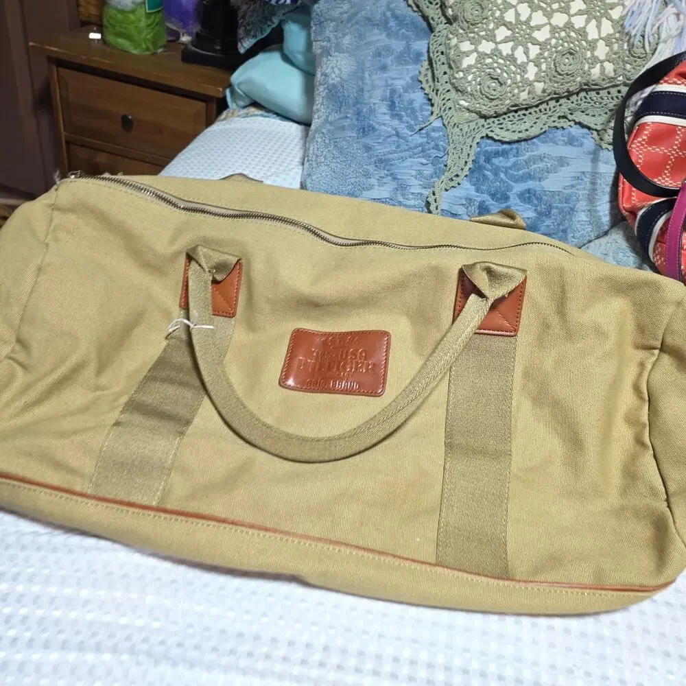 VINTAGE TOMMY HILFIGER XL CANVAS WEEKENDER DUFFEL BAG